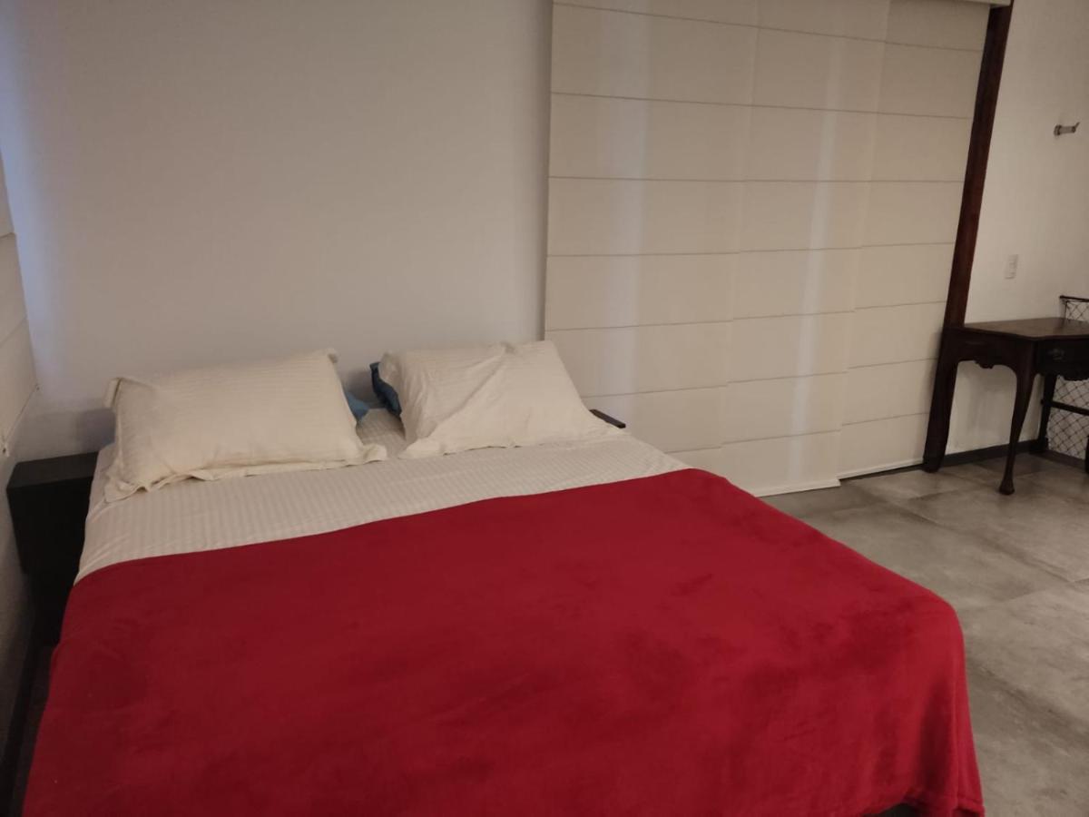 Séjour chez l'habitant Suites/studios Privados Copacabana *